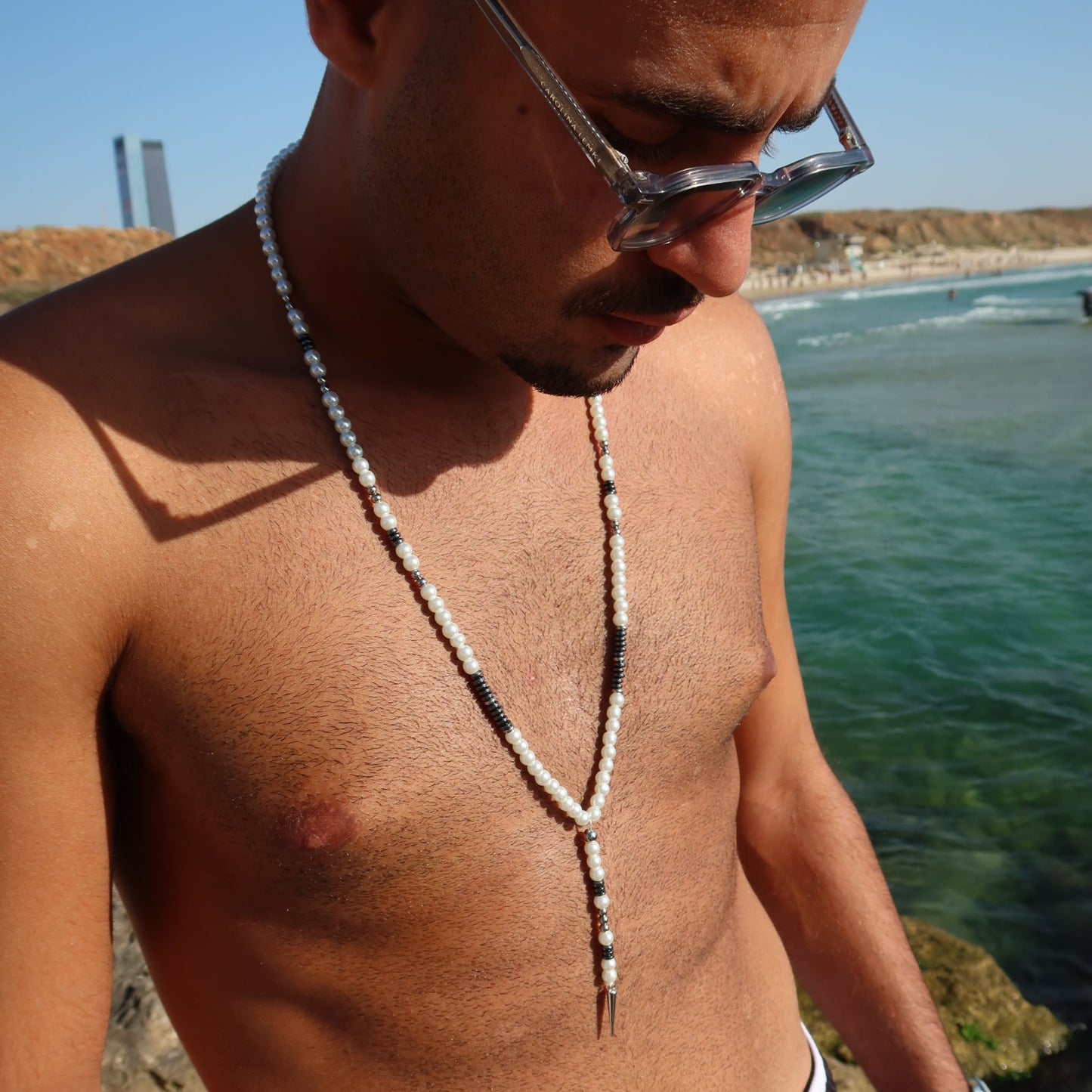 שרשרת White-Coral-Glow
